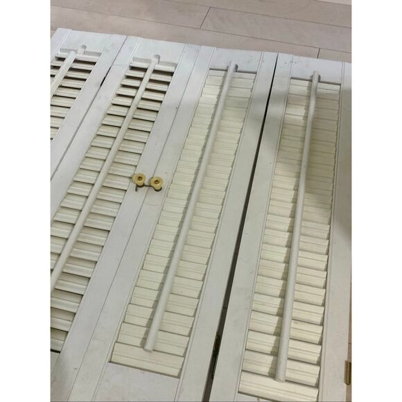 Vintage Bi fold Interior 29.5”x 28” Wood Window Plantation White Shutters - Picture 4 of 4